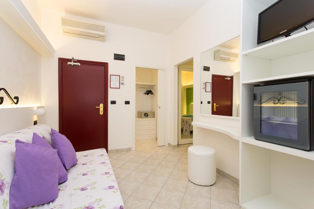 Ancora Hotel & Residence Каттоліка Екстер'єр фото