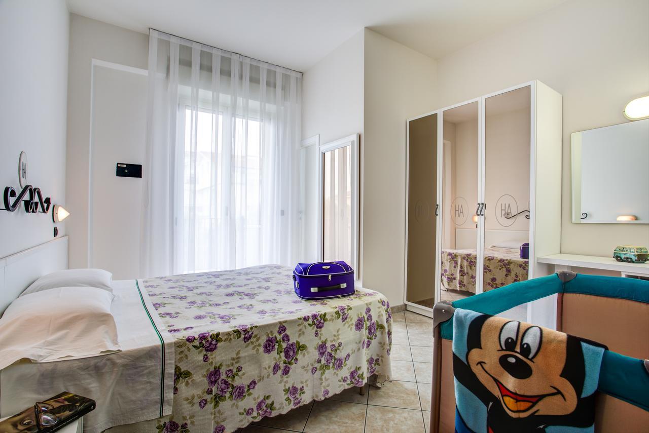 Ancora Hotel & Residence Каттоліка Екстер'єр фото