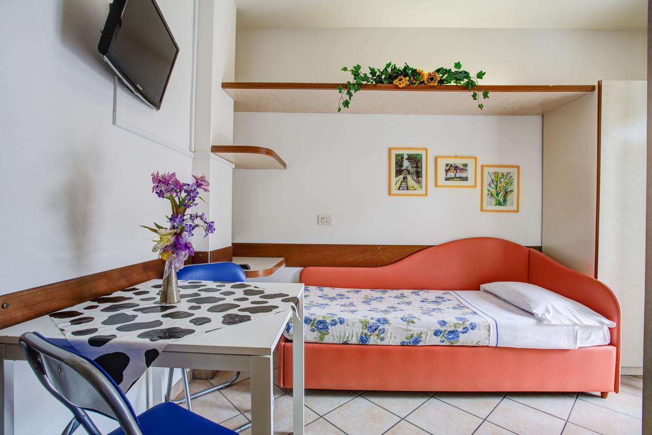 Ancora Hotel & Residence Каттоліка Екстер'єр фото