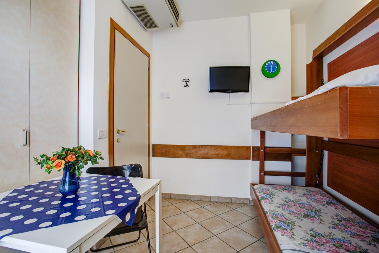 Ancora Hotel & Residence Каттоліка Екстер'єр фото